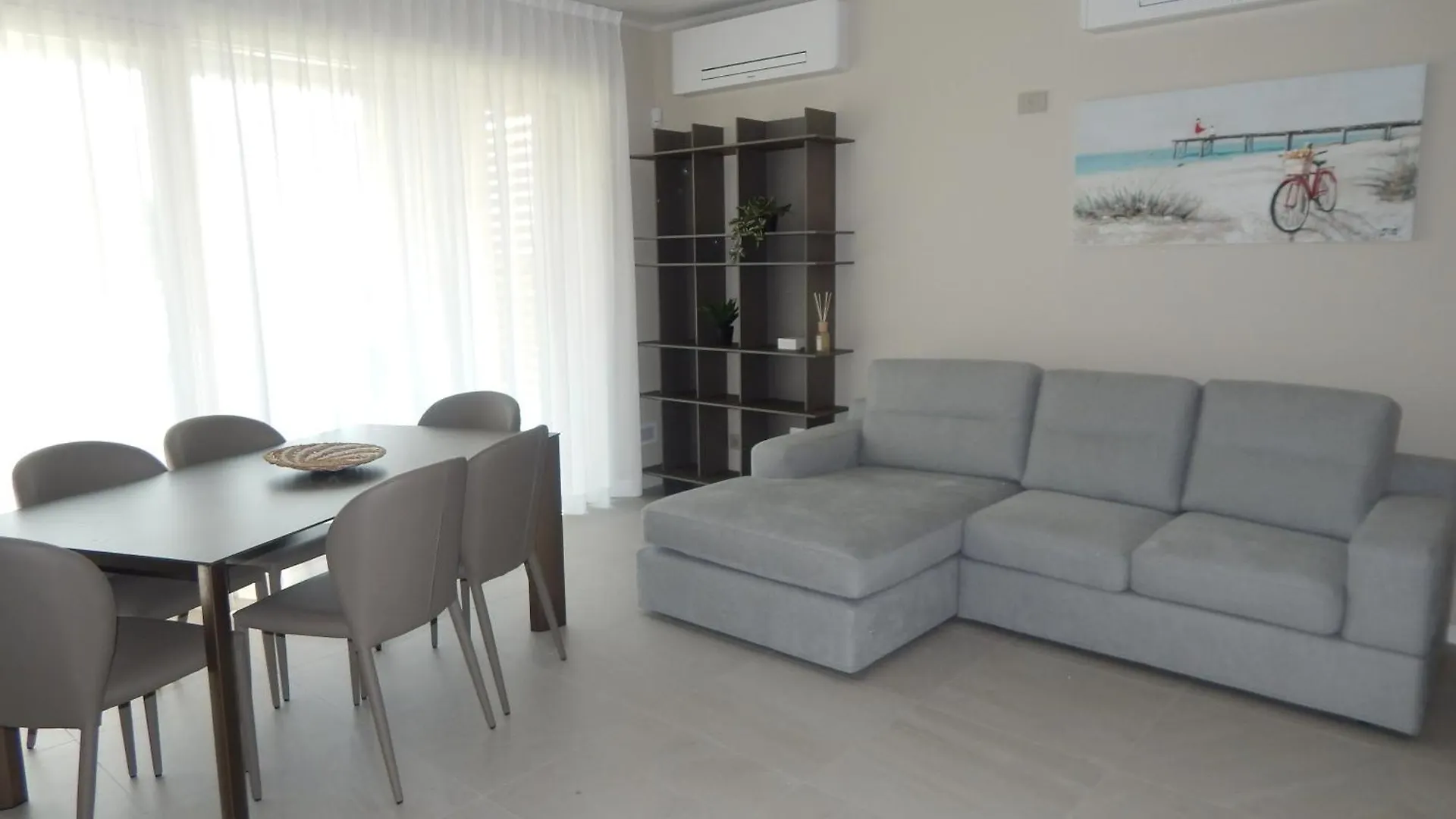 Lago Dorato Roxy Apartament Colico