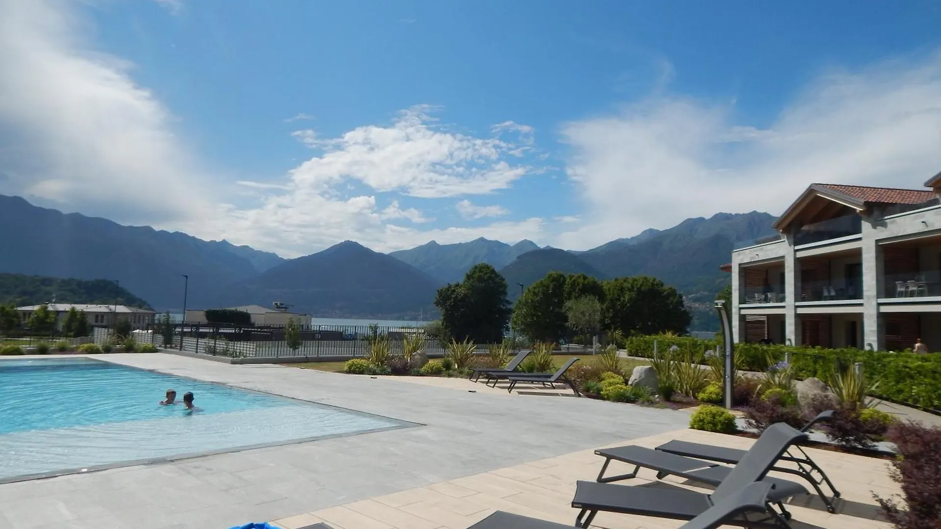 Lago Dorato Roxy Apartament Colico Apartamento