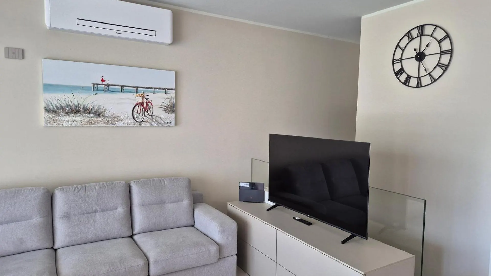 Lago Dorato Roxy Apartament Colico 0*,  Italy